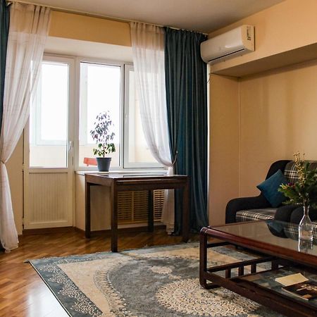 Золотой Квадрат 60 Кв2 Lägenhet Alma-Ata Exteriör bild